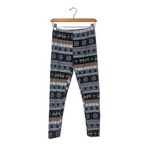 No Boundaries Holiday Black Reindeer and Snowflakes Leggings Size Medium (7/9)